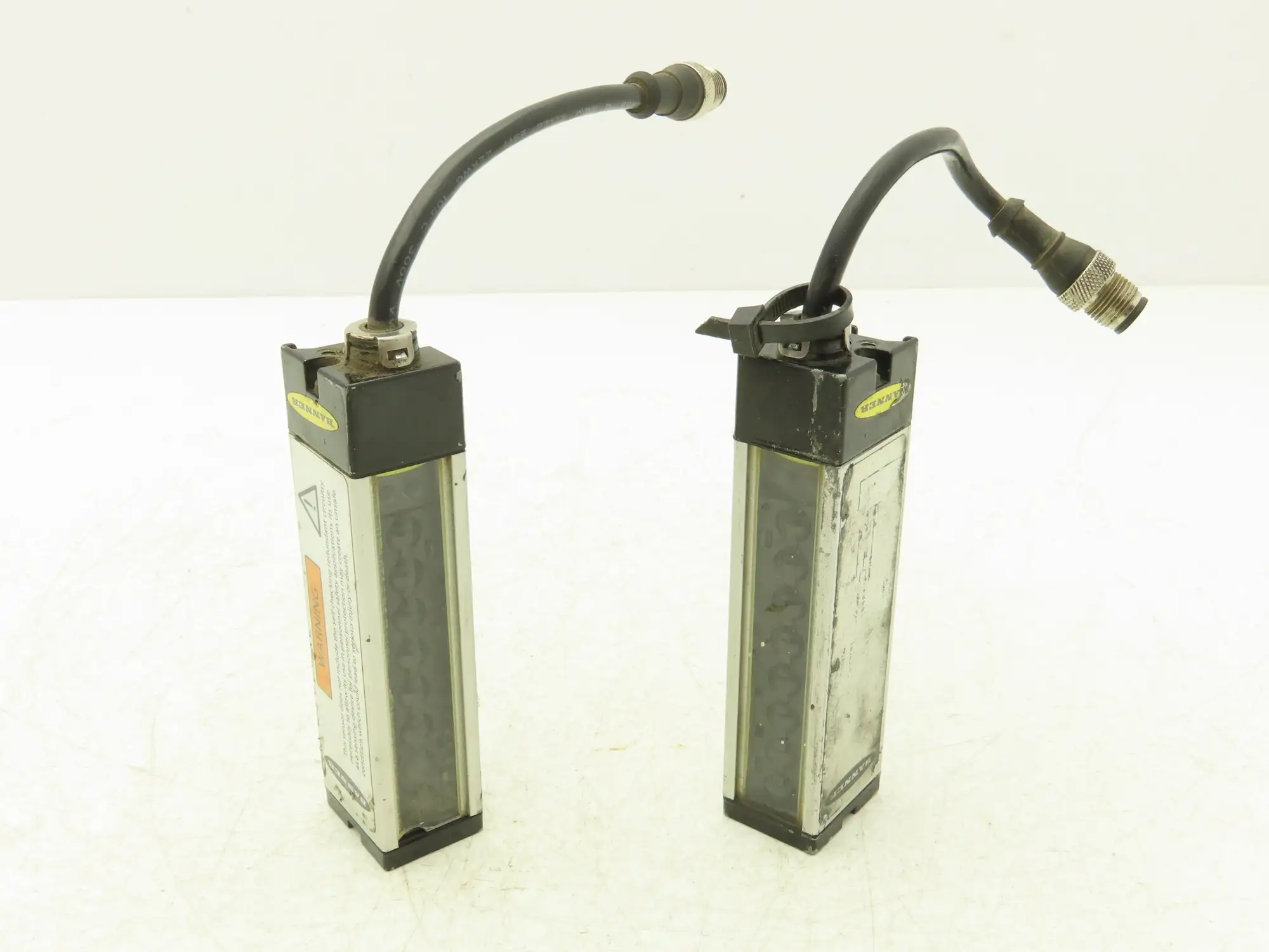 Banner Part Sensing Light Curtain Set 67mm Protected Height 300mm- 2m 10-30VDC