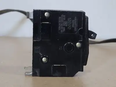 USED SQUARE D QO120