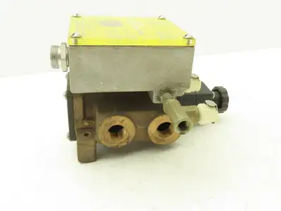 Norco WCV-I-4-A-1-E3A5-A-L-D/B Bronze Water Flow Control Valve 1/2"NPT 4 Way