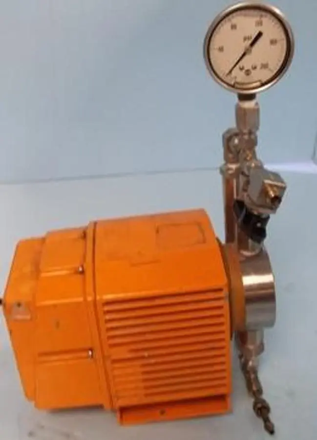 Used PROMINENT 1011B-100-S Pumps (Metering) Texas US | Bamko Surplus Process Equipment #934241