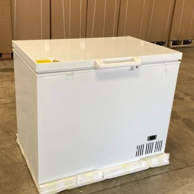 171-0388 41" Solid Top Self Contained Ultra Low Temperature Chest Freezer