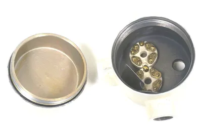 NEW ROSEMOUNT 79-235 CONNECTION HEAD 79235