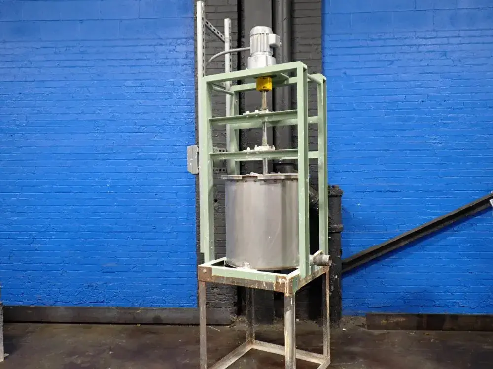 25" X 25" Mixer