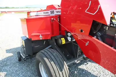 New | in-Stock 2024 MASSEY FERGUSON 1842S Square Balers Pennsylvania US | Zimmerman Farm Service #1409865
