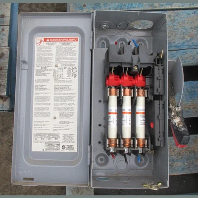 USED SQUARE D COMPANY CH361