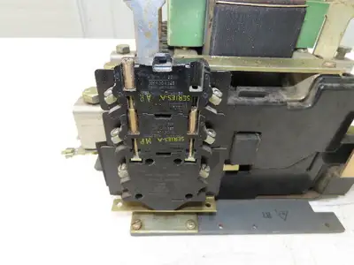 General Electric CR205G000AJA Motor Starter Contactor 200Hp 600VAC 3Ph
