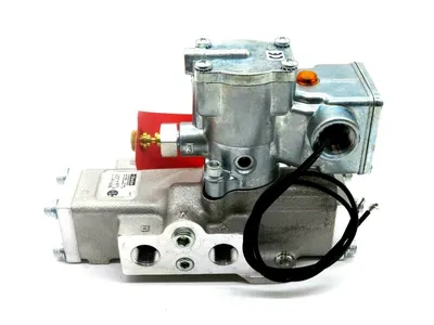 NEW PARKER L7053Z10253 SINGLE SOLENOID VALVE 1/2" 2-POS K065Z03553