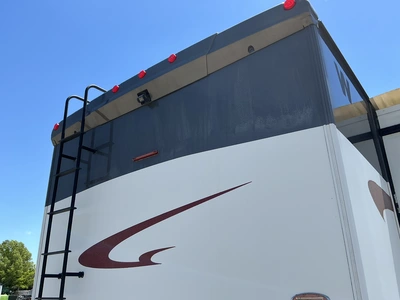 USED 2013 WINNEBAGO F53