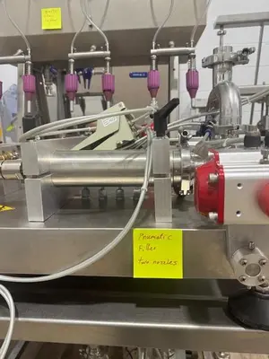 Moderna Gravity Liquid Filler