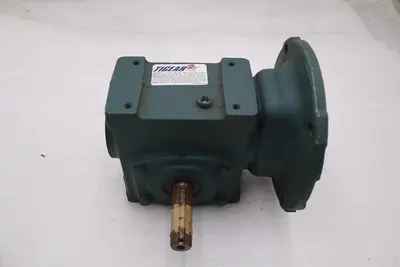 NEW BALDOR 15Q20L56 GEAR REDUCER 20:1 STOCK H982