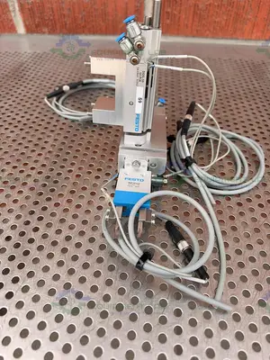 Used FESTO DGSL-10-30-P1A COMPACT DOUBLE ACTING PNEUMATIC SLIDE ACTUATOR Electronics & Components California US | Equipment Lab #1466102