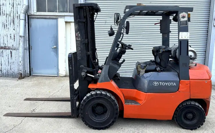 Used TOYOTA 7FGU25 Misc Forklifts Ohio US | CW WOOD MACHINERY #877298