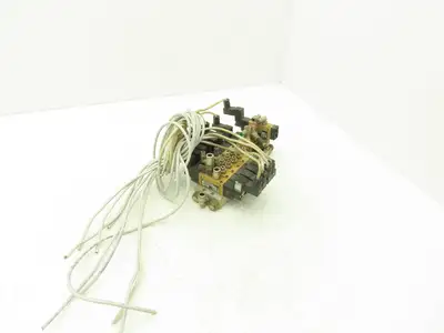 Pneumax Pneumatic 8-Station N331.0A Solenoid Valve Bank 24V