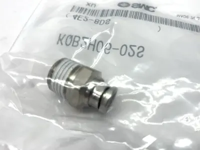NEW SMC PNEUMATIC FITTING 6MM LOT OF 6