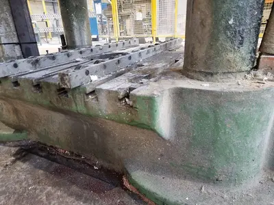 USED HL 1000 TON 4 COLUMN PRESS