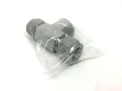 USED GENERANT UNION TEE STAINLESS STEEL 5/8" TUBE OD