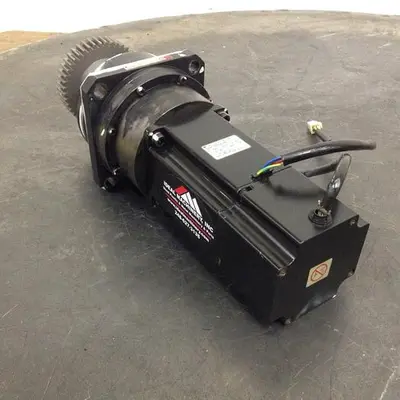 USED YASKAWA ELECTRIC SGM-08AWG26