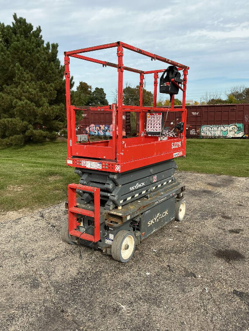 Used 2020 Skyjack SJ3219 Scissor Lifters Wisconsin US | Stack Equipment #1498152