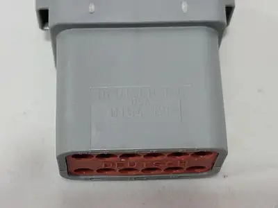 USED DEUTSCH DT04-12P