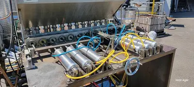 USED RU ENGINEERING 12 STATION - LITER - PISTON FILLER