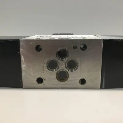 USED VICKERS DG4V36CMP7H750