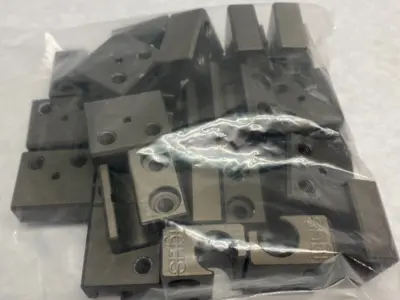 Used IGUS DRYLIN W PILLOW BLOCK, BLACK, ALUMINUM Bearings | Maverick Industrial Sales #1102628