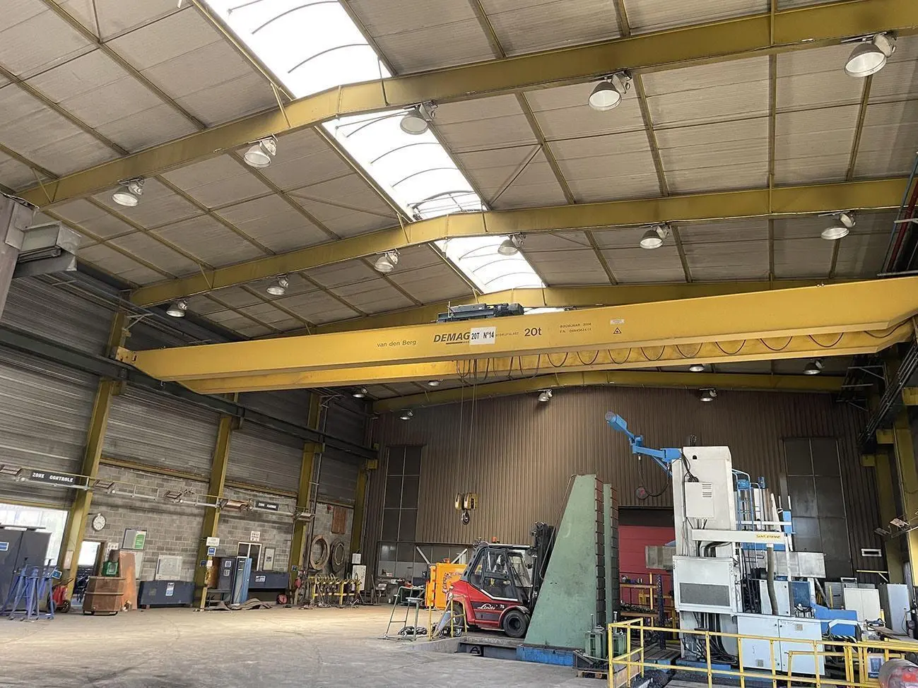 USED DEMAG 20 TON X 24 000 MM