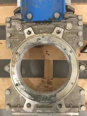 Orbinox 8"-150 CR Round and Square Port Knife Gate valve with actuator
