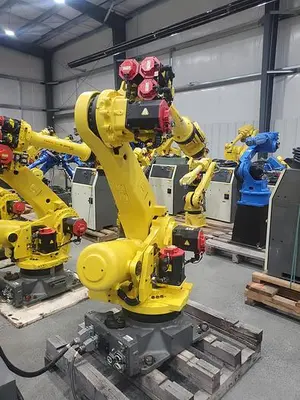 USED 2017 FANUC R-2000IC/210F