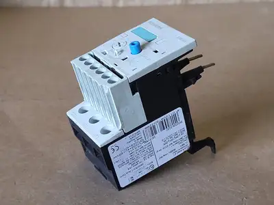 USED SIEMENS 3RB2026-2QB0