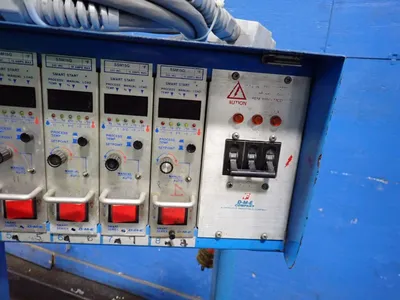 D-m-e Company Temperature Controller