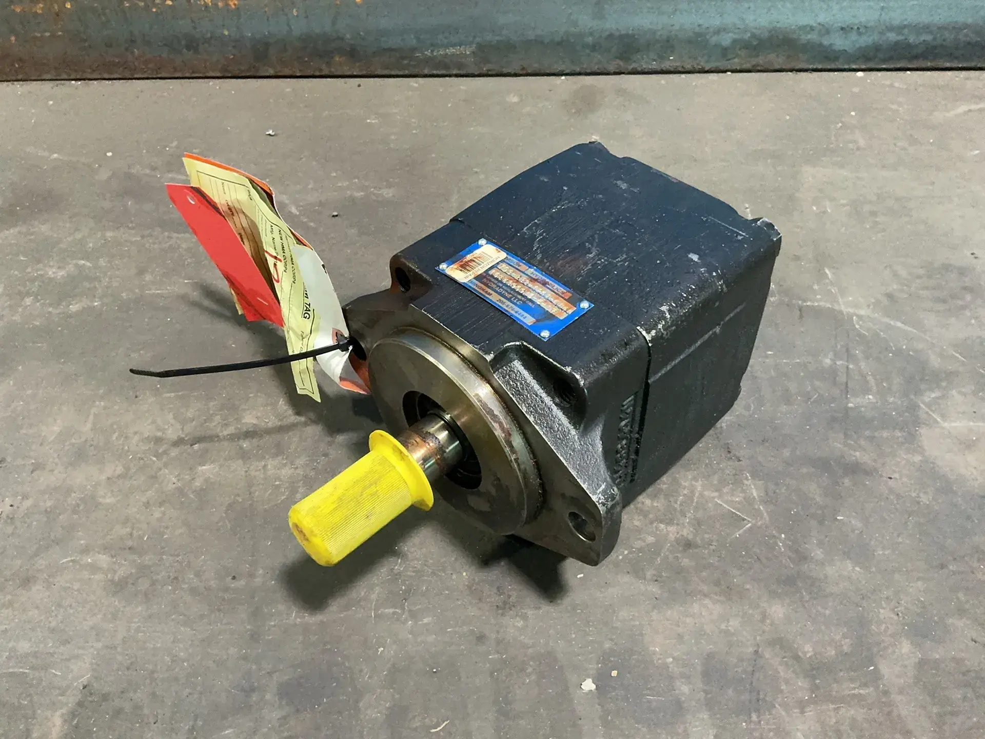 Used 2017 DENISON HYDRAULICS 7DSB381801A100 Pumps Ohio US | HGR 24 #1296710