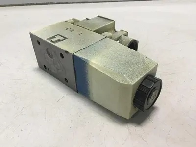 USED VICKERS DG4V-3-2A-M-P7-H-7-50