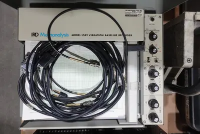 PALLET OF ASSORTED LAB EQUIPMENT