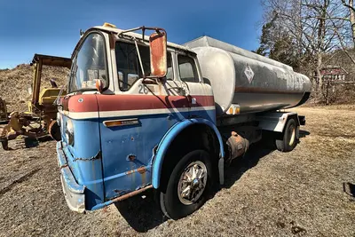 Used 1976 FORD 8000 Tanker trucks Pennsylvania US | Proxy Equipment #1385137