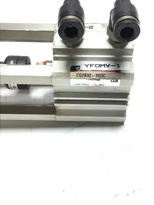 USED SMC 📏 MODEL: SMC CQ2B32‑20DC — COMPACT AND RELIABLE DESIGN