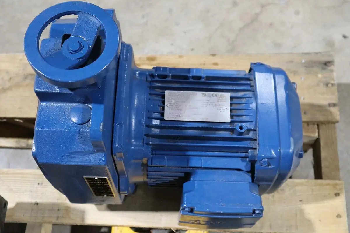 SEW EURODRIVE SA67 D26 DRN90S4/ SA67D26DRN90S4 GEARMOTOR-SURPLUS NEVER USED HS25