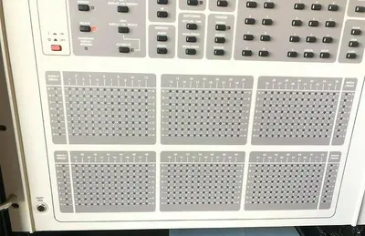 KEITHLEY 707A SWITCHING MATRIX WITH 7072 SEMICONDUCTOR MATRIX CARD plug ins