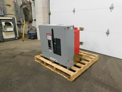 Used Square D V5D3153Y000.A Circuit Breakers Ohio US | Equipment Recovery Corp. #1330594