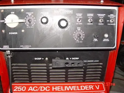USED 1987 AIRCO 250 AMP TIG WELDER