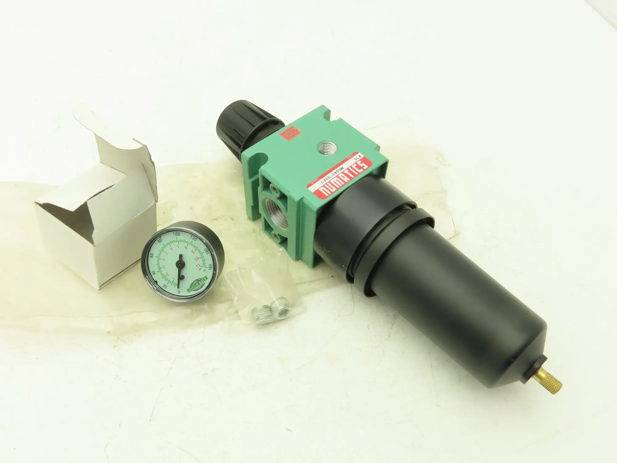 Numatics C30D-06DGM Pneumatic Air Filter Regulator 3/4" NPT 0-160PSI Gauge