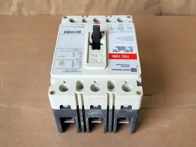 USED CUTLER-HAMMER FDC3200L