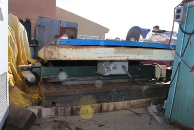 SouthWorth 4,000 lbs. 10' x 4' Hydraulic Lift Table