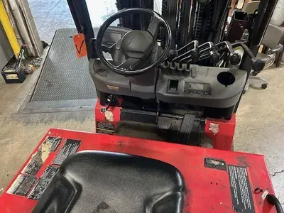 Used RAYMOND 4750C50S 4-Wheel Sit down Electric Counterbalance Forklifts Illinois US | Somerset Equipment Sales #1546143