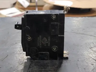 USED SQUARE D QOB120