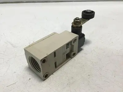 USED OMRON D4D-2120