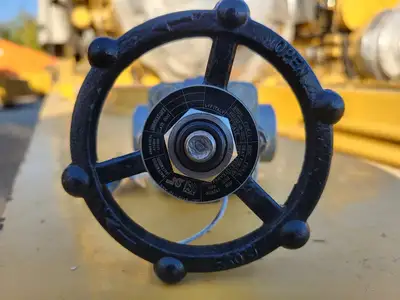 USED DSI VALVES API 602