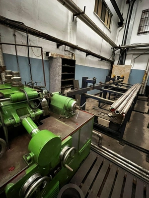 SCHUMAG Centreless Grinder, in very good working condition, visible under power, video, POA