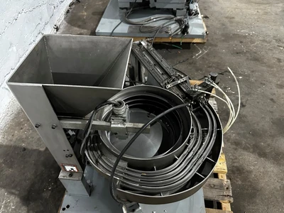 SERVICE ENGINEER 12CCW 12" VIBRATORY FEEDER
