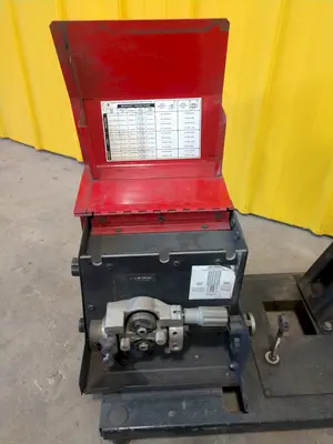USED LINCOLN ELECTRIC LF-72